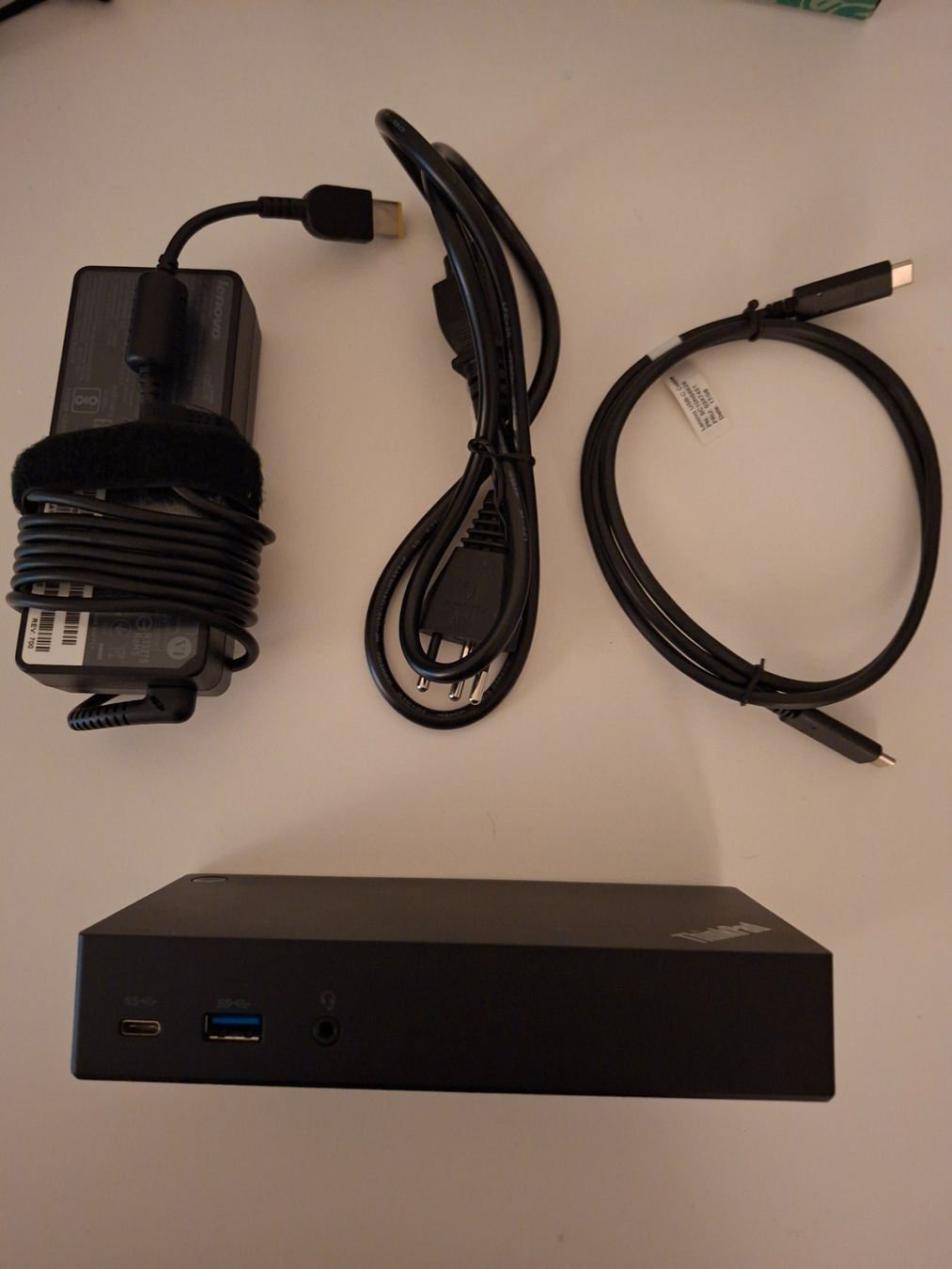 Lenovo Docking station: Lenovo Docking Station 40A9 – D'occasion à Freienstein par decision 2