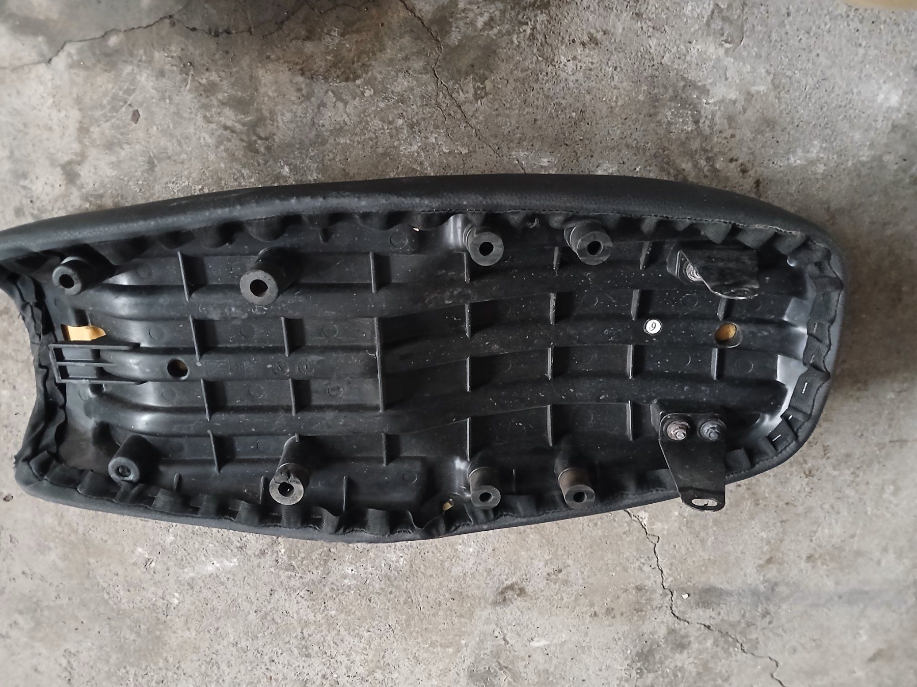 Brixton Motorcycles Tutti i ricambio per moto: Brixton BX 125 Sitzbank – Usato da Heimberg venduto da kayo508 1