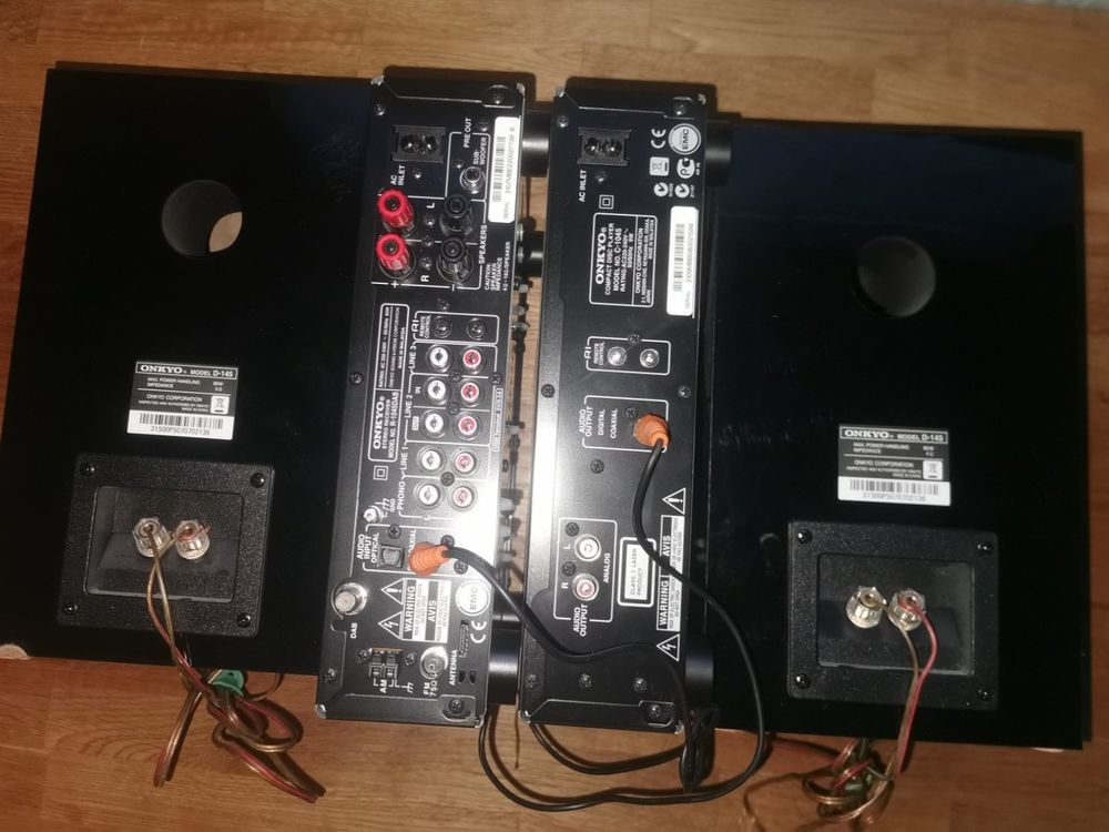 Sistema Home Audio Onkyo CS-1045 – Amplificatore R-1045, Lettore C-1045 E Diffusori D-145