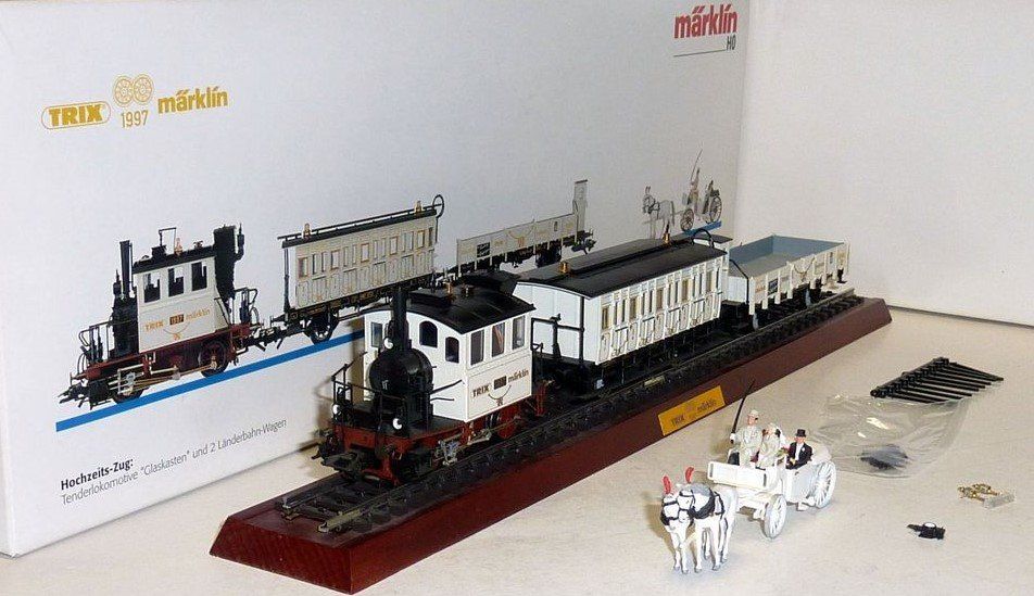 Märklin Modellini di ferrovie: Märklin HO-Wechselstrom Hochzeits-Zug / "Digital" – Nuovo (secondo la descrizione) da Melchnau venduto da Lhofer