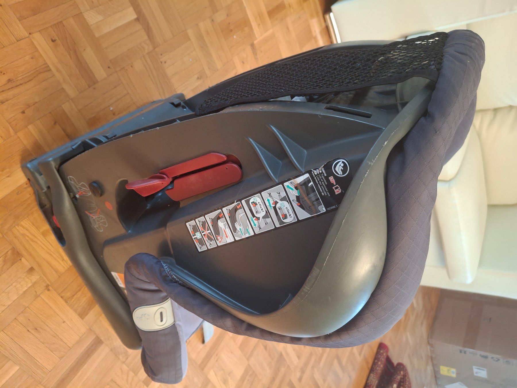 Britax Römer Seggiolini per auto: Britax Römer Duo Plus 9 - 18 kg – Usato da Birmensdorf ZH venduto da portalis 6