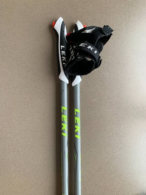 Bastoncini da trekking: LEKI Spin Nordic Walking Stöcke – Usato da Seewen Sz venduto da car_95zr 4