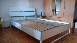 Cadre de lit / Bed frame IKEA TRYSIL
