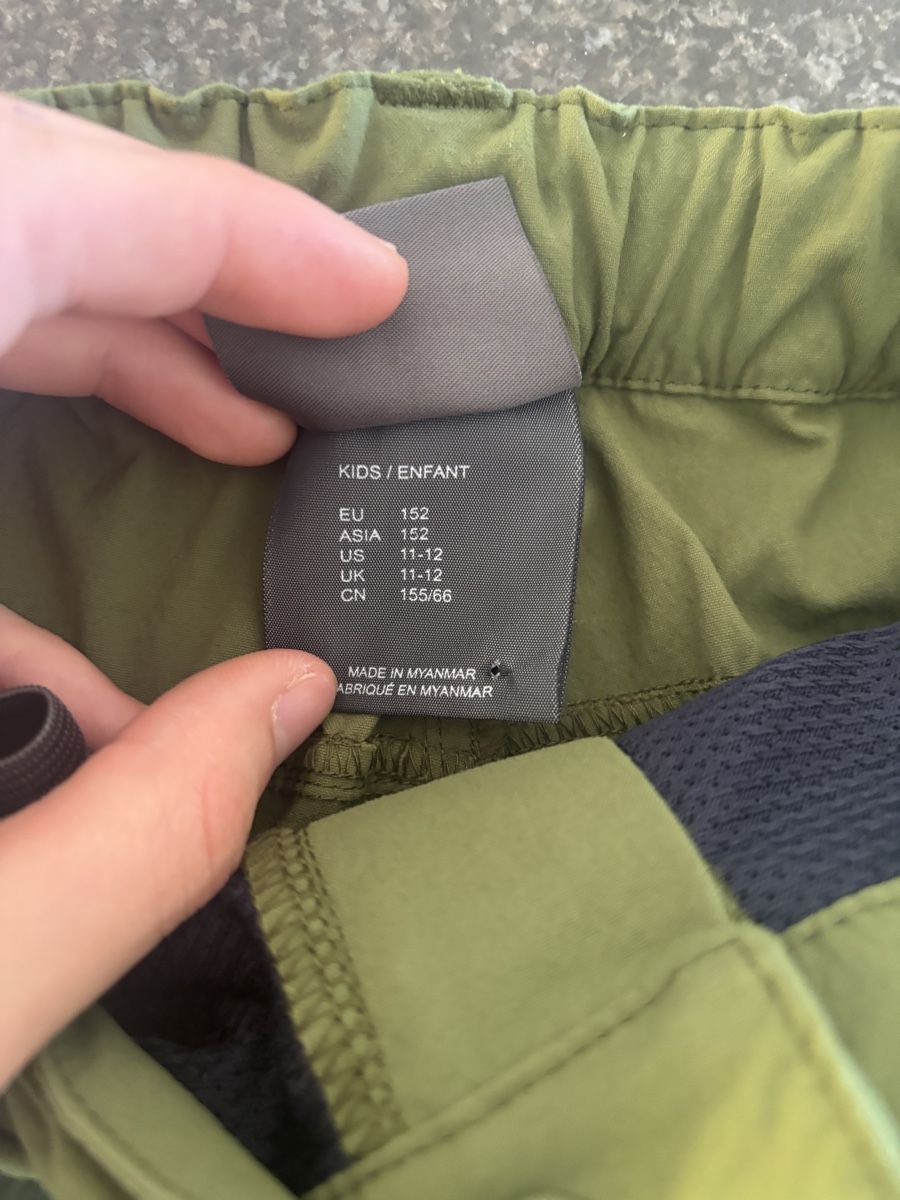 Jack Wolfskin Pantaloni: Jack Wolfskin Wanderhose kurz Grösse 152  – Usato da Grosswangen venduto da Sunnyday35 2