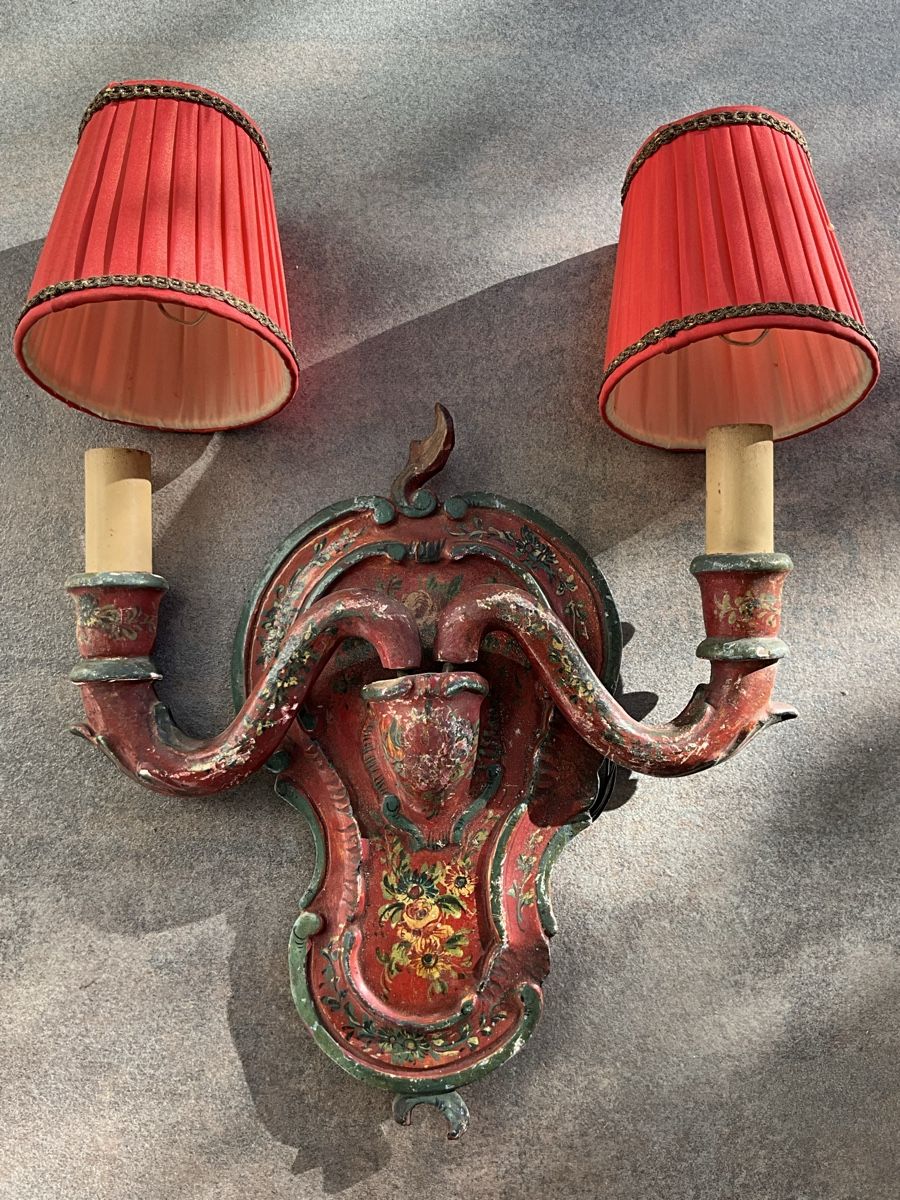 Lampen: Wandlampe, Antik-Stil, Holz, Applike, rot – Gebraucht aus Basel von Genie2