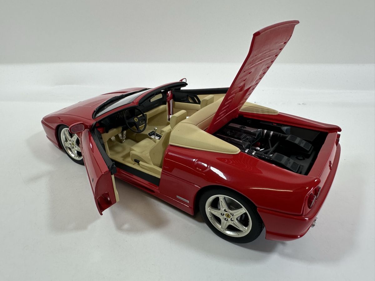 UT Models Modellautos: Ferrari F355 Spider 1:18, rot, UT MODELS – Gebraucht aus Zofingen von rf9_x2xt 4