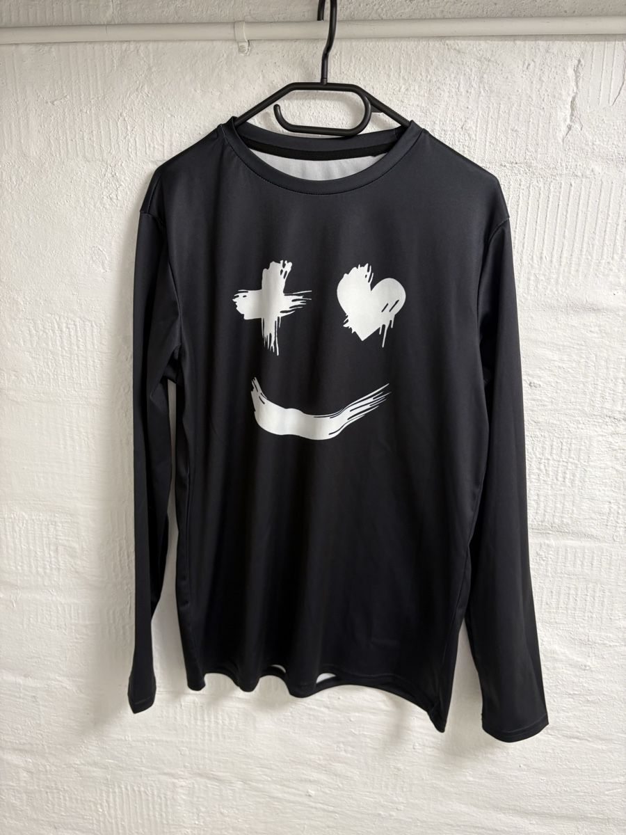 Pulls & Sweat-shirts: Herren Langarmshirt,Gr.M – D'occasion à Winterthur par Nena222