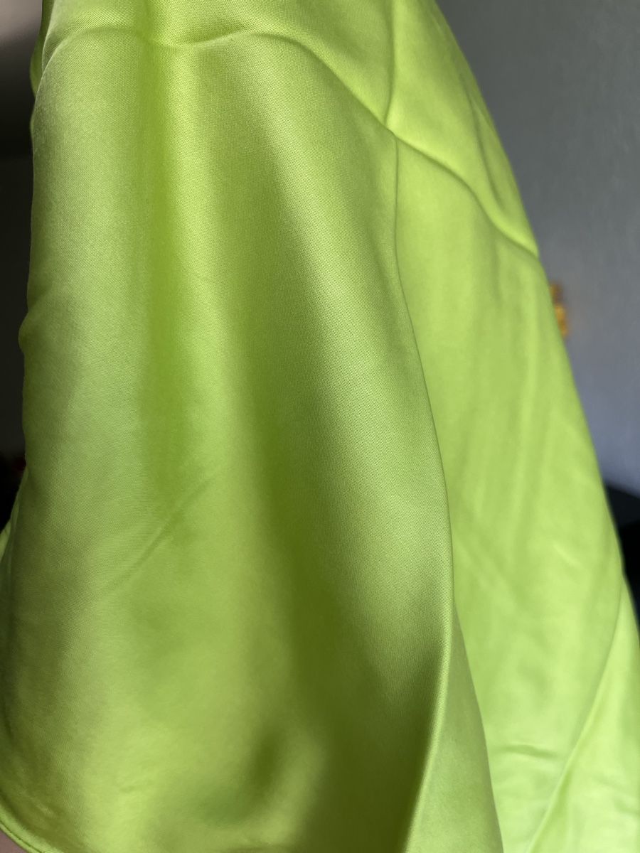 Gonne: Jupe longue verte en satin, Taille S – Usato da Hauterive NE venduto da Lipal 5