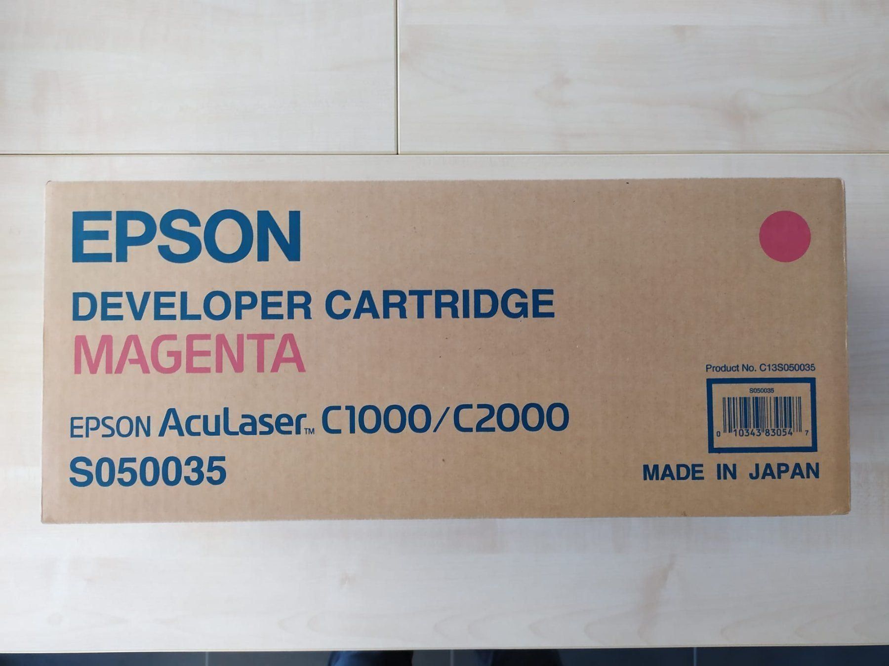 Epson Cartucce per stampanti & toner: Epson Toner Magenta AcuLaser C1000/C2000 – Nuovo e nell'imballaggio originale da Bronschhofen venduto da Opolino1