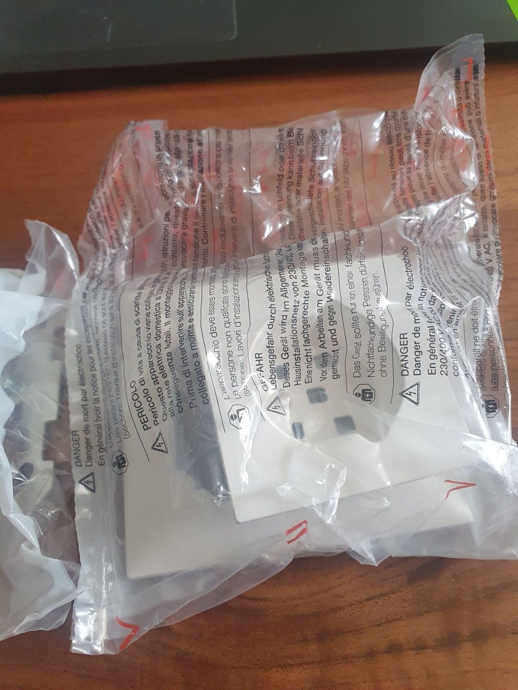 Feller Stecker: Typ 25 Steckdose weiss - ungebraucht! – Neu (gemäss Beschreibung) aus Basel von M2 2