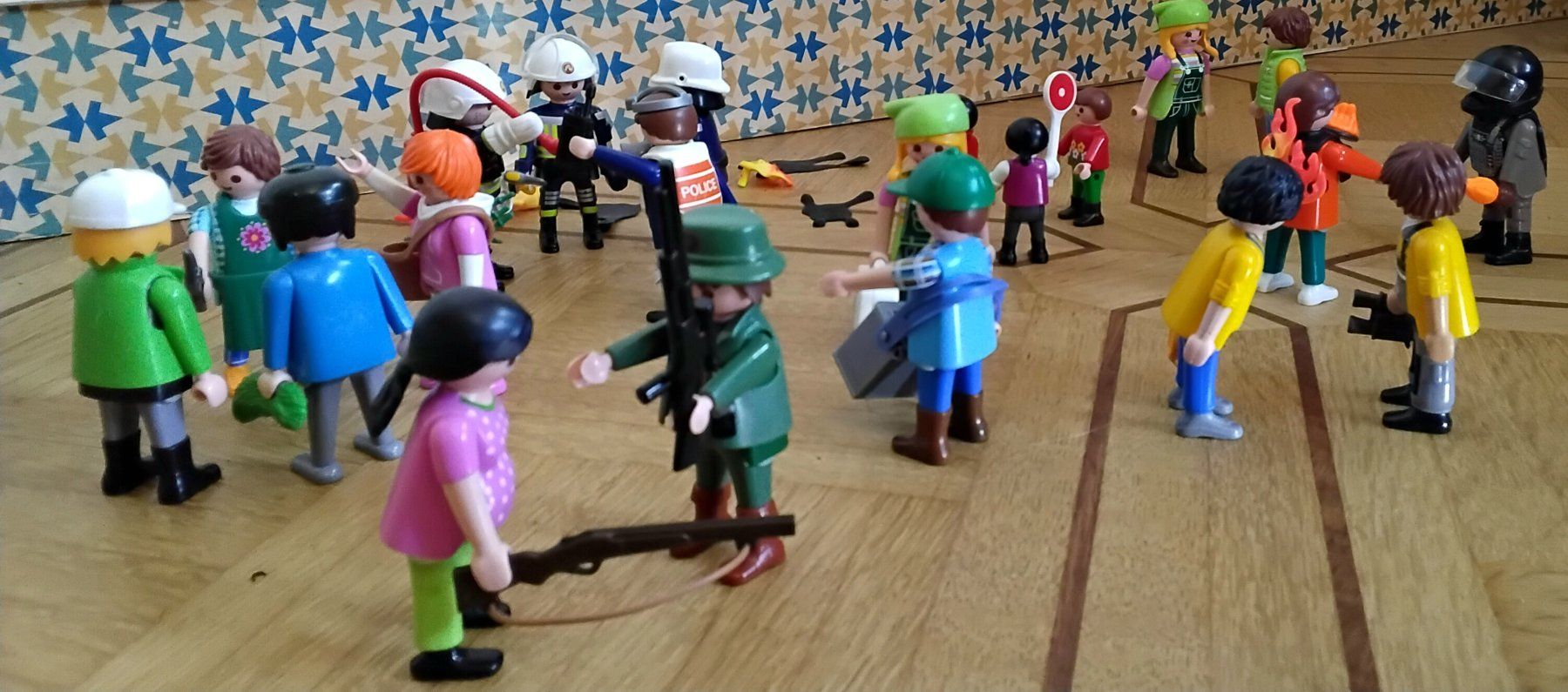 Playmobil Spielzeuge: PLAYMOBIL - Différents thèmes – Gebraucht aus Evilard von xavmaure 7