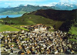 EINSIEDELN mit Sihlsee - Flugaufnahme mit Alpen