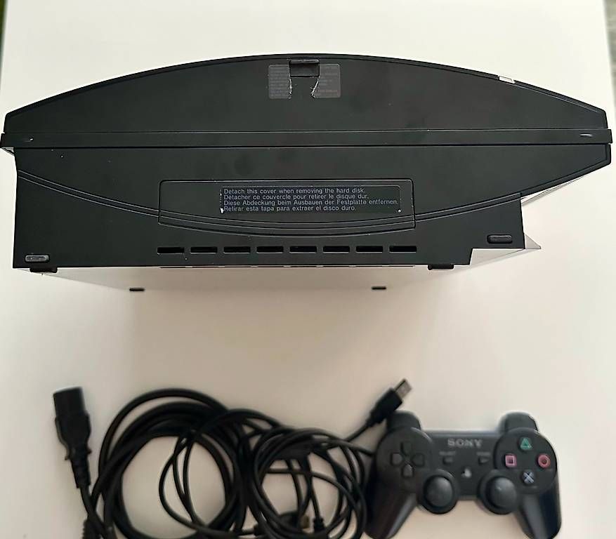 Sony Console: Sony Playstation 3 PS3 FAT CECHC04 60 Gb – Usato da Couvet venduto da nay_prh5 3