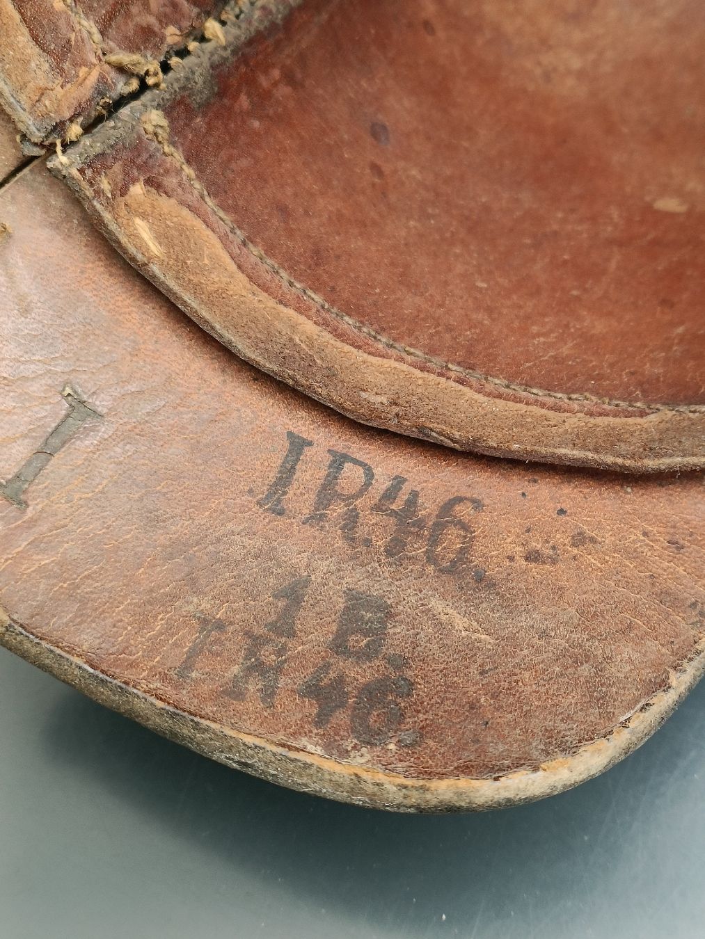 Uniformi: Alter Helm Pickelhaube Preussen Modell 1871 – Usato da Brugg AG venduto da Ente015 6