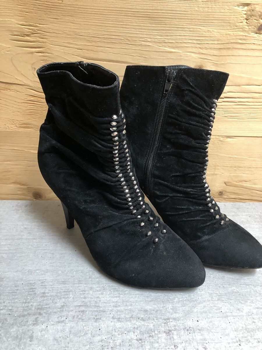 Scarpe da donna: Stiefeletten Gr.39 – Usato da Kleinwangen venduto da Retrolights