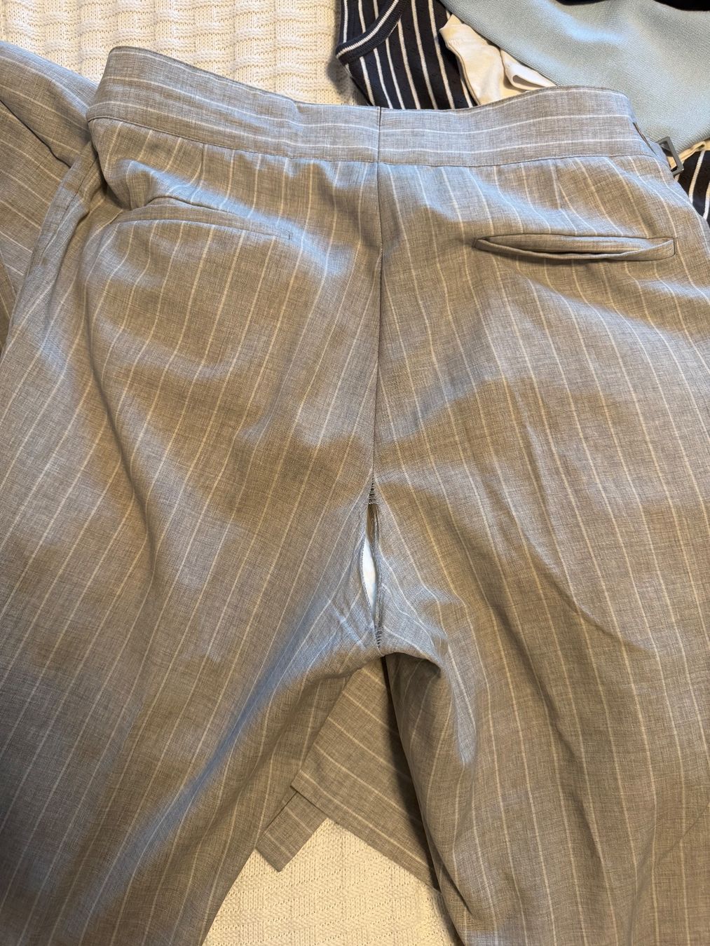 Suitsupply Completi, tute sportive e funzionali: Grauer Doppelreiher Anzug – Usato da Steffisburg venduto da GianZurbruegg 5