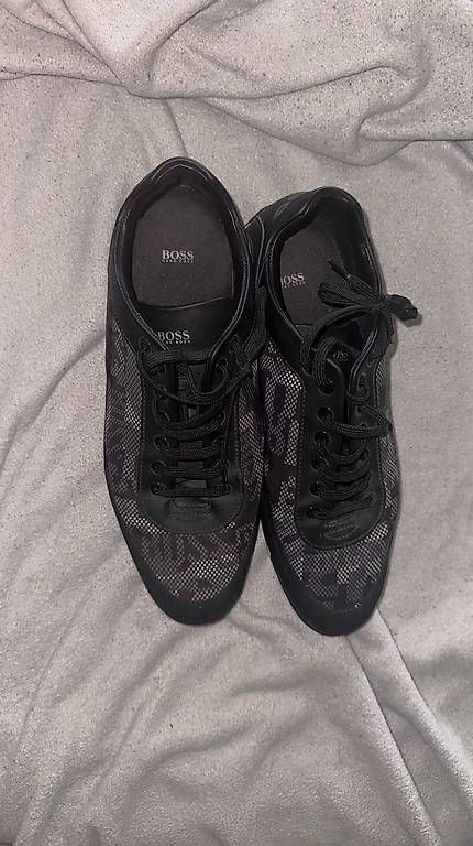 Herrenschuhe: BOSS Sneaker Schwarz - 43 Grösse – Gebraucht aus Felben-Wellhausen von ale_y7hx