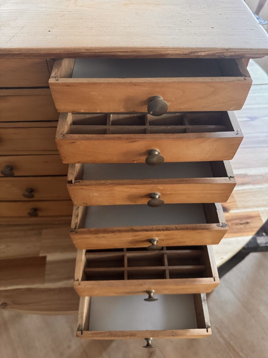 Commodes: Layette Uhrmacher Kommode – D'occasion à Lausen par Mutuli 1