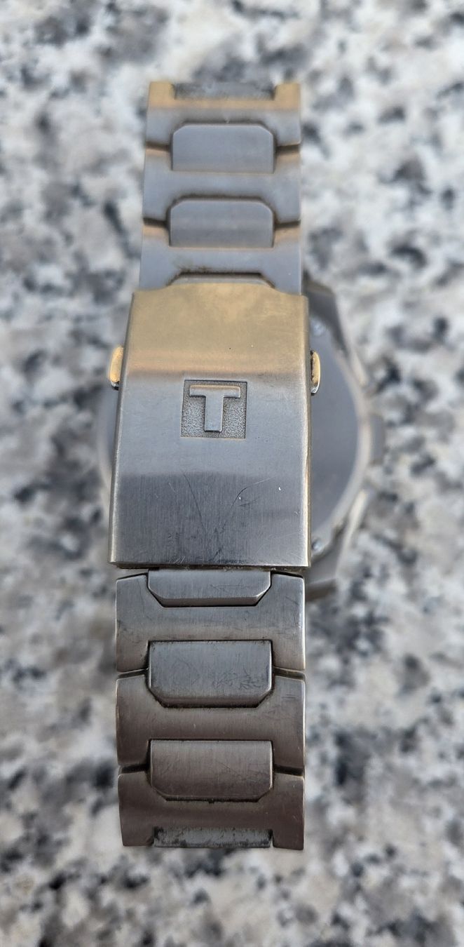 Tissot Uhren: TISSOT T-Touch Solar – Neu (gemäss Beschreibung) aus Quartino von 123HOBIT 2