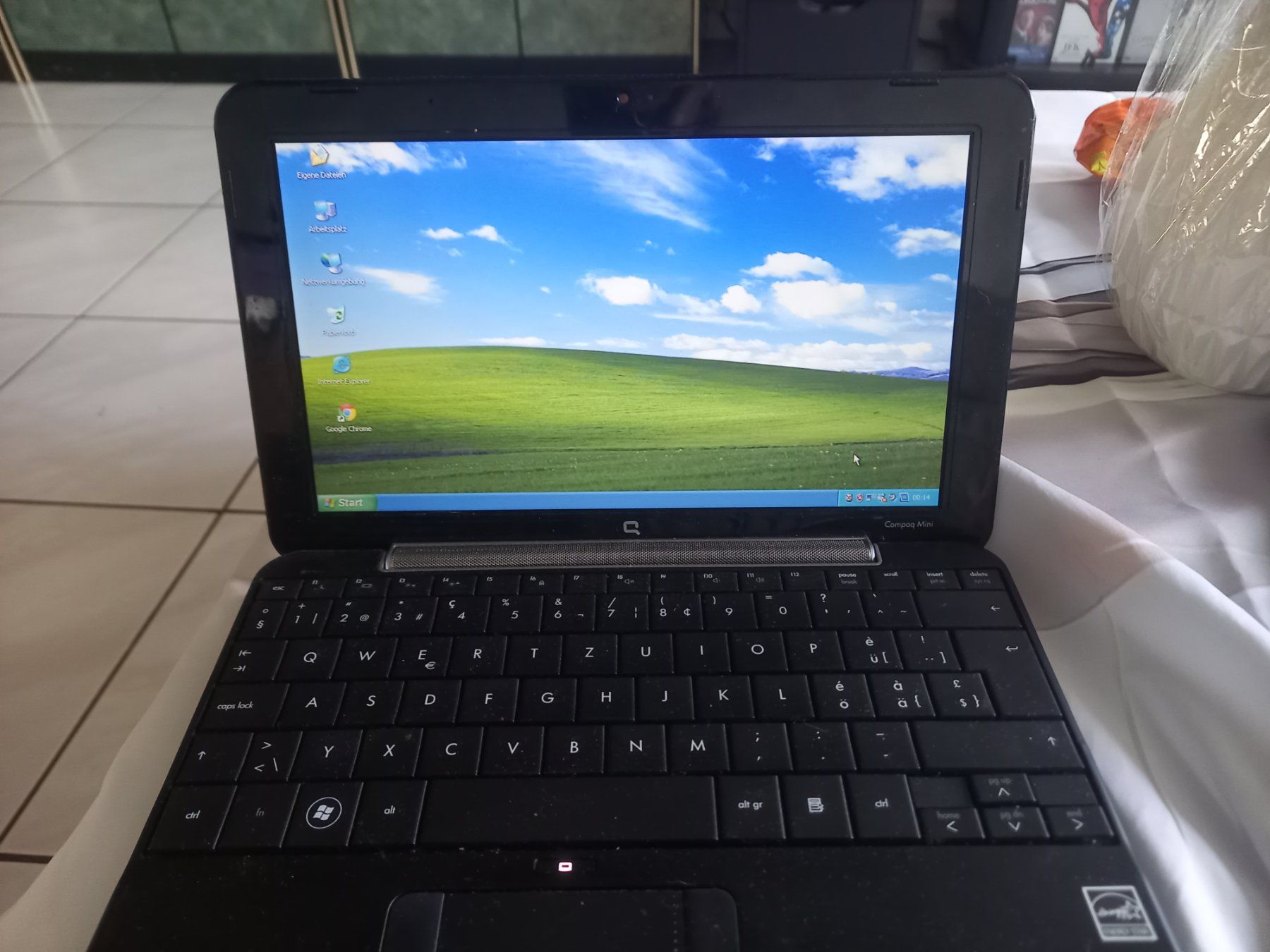 Compaq Notebook: laptop hp compaq mini 700 windows xp ser pak3 tedesco – Usato da Wohlen AG venduto da poliziotto008