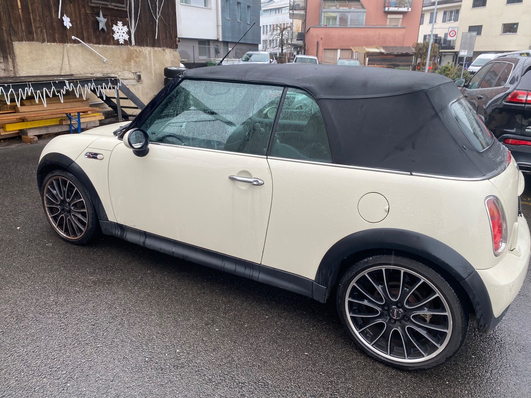 Mini Autos: Mini Cooper S Cabriolet, Jg. 2007, weiss, Leder – Gebraucht aus Ballwil von ClassicGallery 1