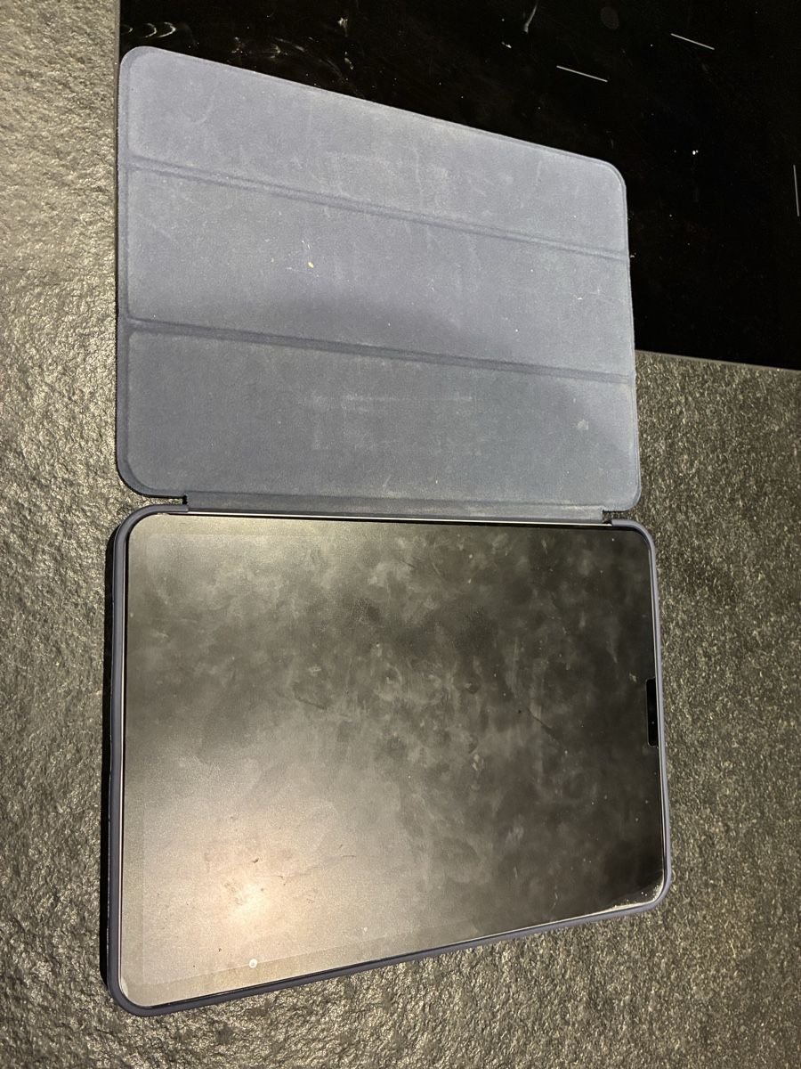Apple Tablettes PC: Apple iPad Pro 11 zoll 128 GB – D'occasion à Wettingen par myworldsking 2