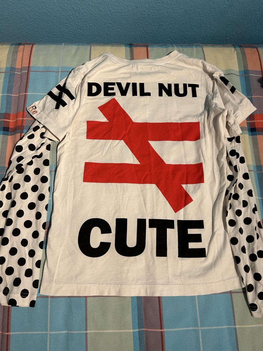 Camicette, T-shirt & Top: Devil nut long sleeve t shirt – Usato da Zürich venduto da Mmmico 1
