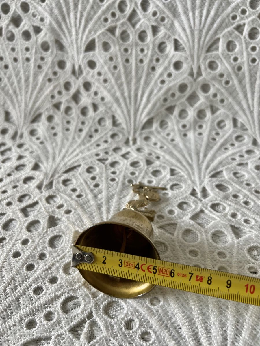 Campanacci mucche: Kleine Glocke Mit Frau – Usato da Frenkendorf venduto da Only1 5