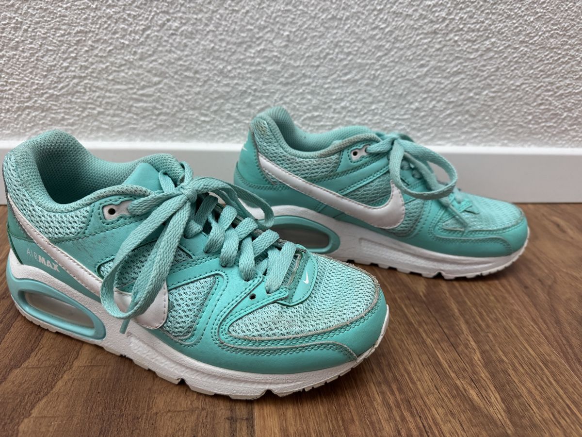 Nike Scarpe per ragazze: Nike Air Max Command Gr. 36 Türkis Top Zustand – Usato da Grenchen venduto da gulx