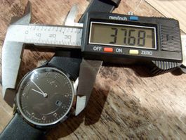 Nagelneue Dugena Black Dial, Datum, Traumgrösse 37,6mm, Box
