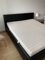 Bett mit Rost und Matratze 