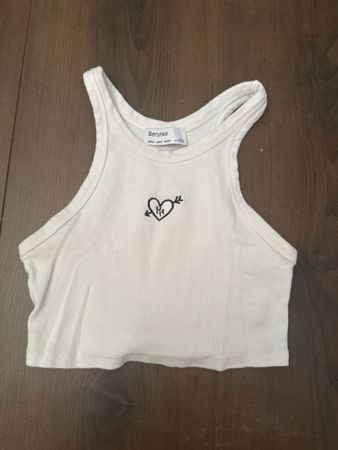 Bershka Top weiss Grösse S mit Herz-Motiv neuwertig