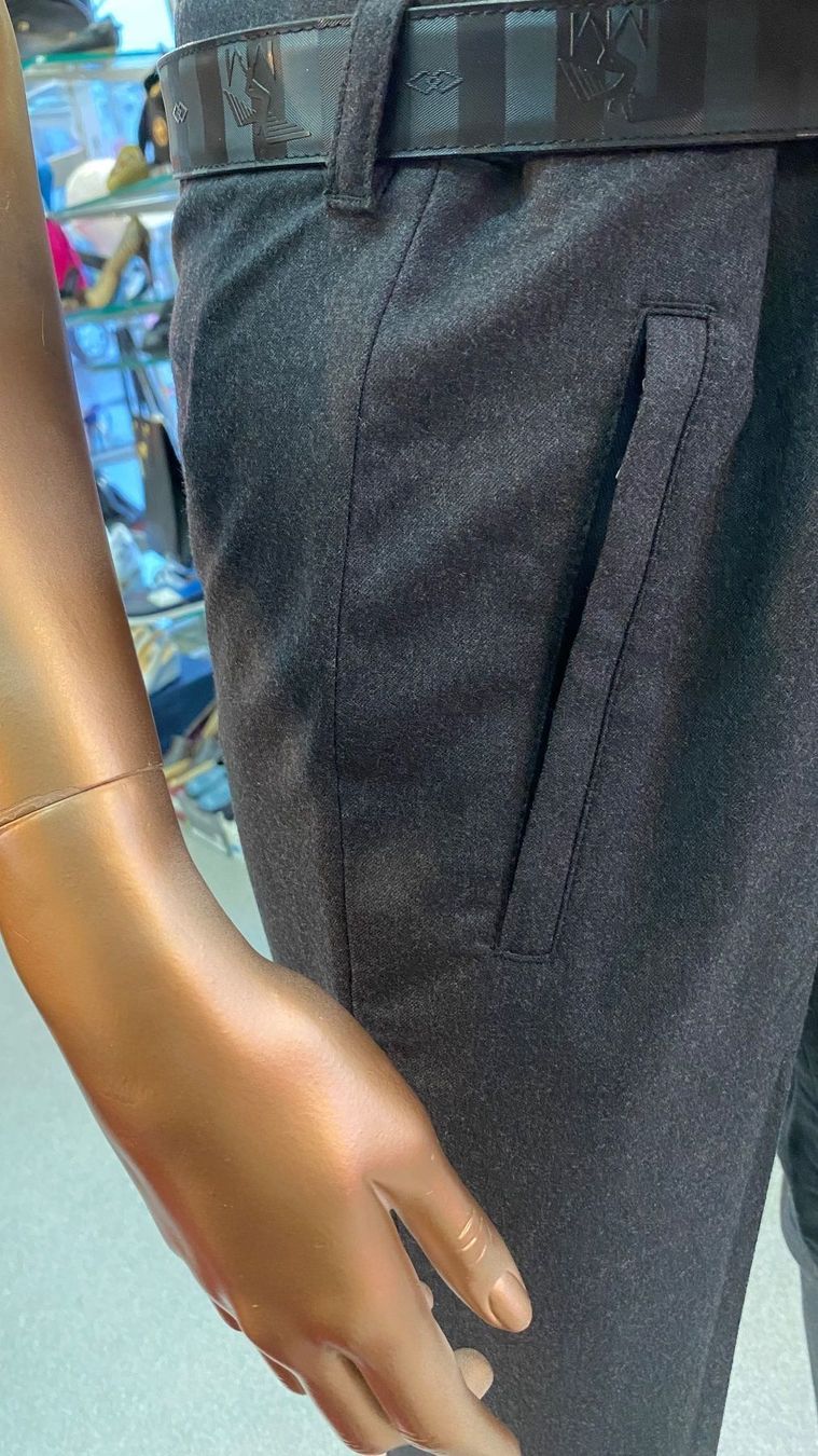 Pantaloni: Prada Hose neu – Nuovo e nell'imballaggio originale da Lachen SZ venduto da HelvetiaLuxury 5