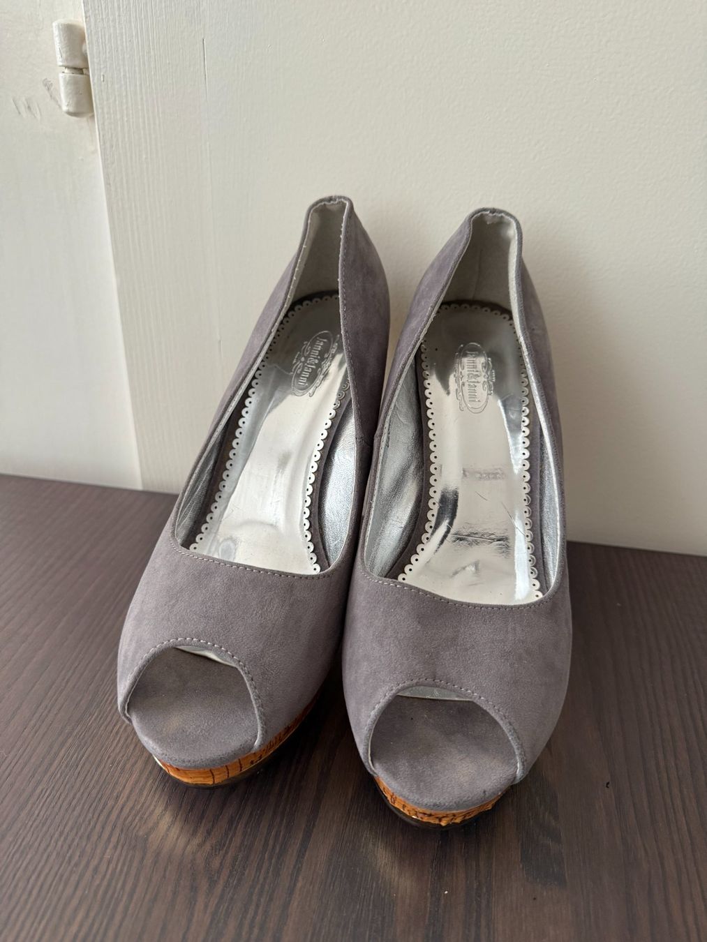 Scarpe da donna: 39. Escarpins talons hauts – Nuovo (secondo la descrizione) da Le Locle venduto da tchanatakoua 4