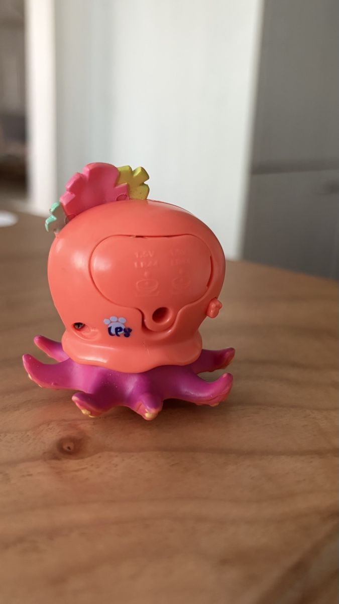 Littlest Pet Shop Giocattoli: Littlest pet shop octopus #2473 – Difettoso da Bern venduto da ece_nxk7 1