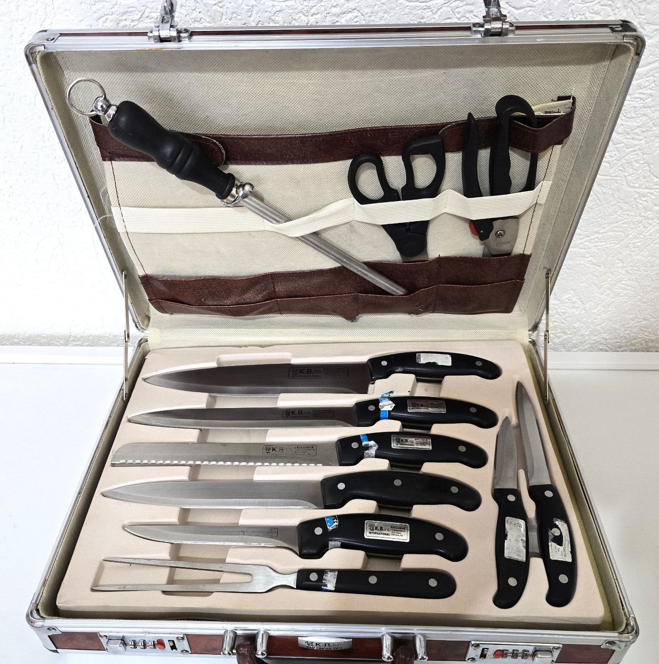 Messer: Mallette de couteaux & services – Neu (gemäss Beschreibung) aus La Chaux-de-Fonds von Cokecollection