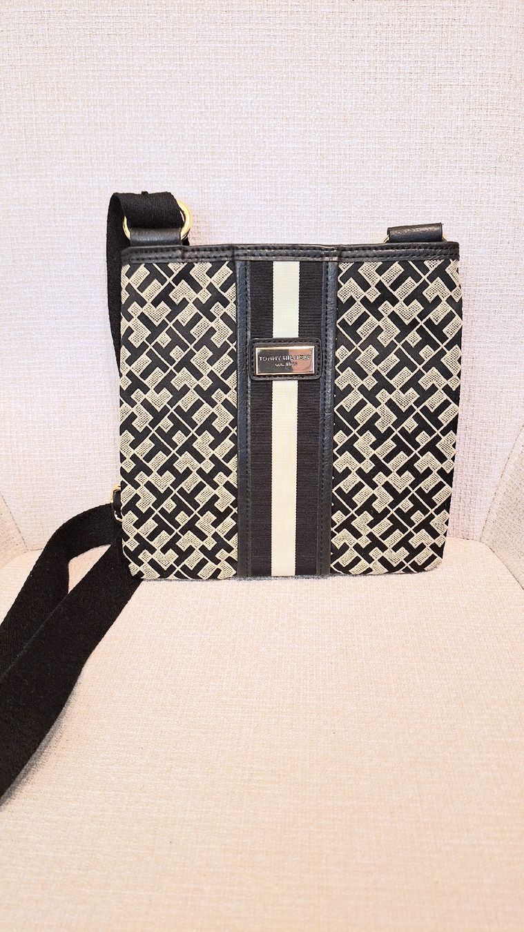 Borse: Vintage Tommy Hilfiger Bag – Nuovo (secondo la descrizione) da Zürich venduto da joh_5qf9
