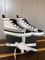 Original Chanel sneakers, full set