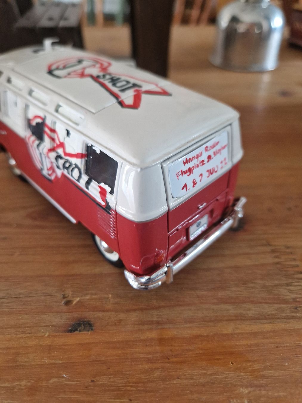 Volkswagen Modellautos: VW Bus Modellauto mit Aufklebern, Geschenkidee – Gebraucht aus Mörigen von Clio111 4