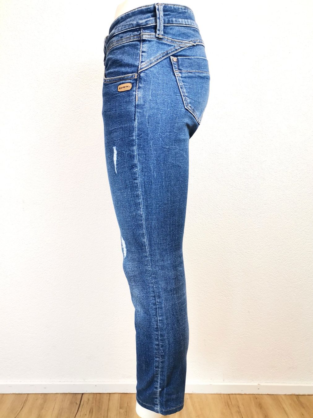 Gang Jeans: GANG Nena Cropped Jeans Size 31 – Usato da Schaffhausen venduto da Restwert_SH 1