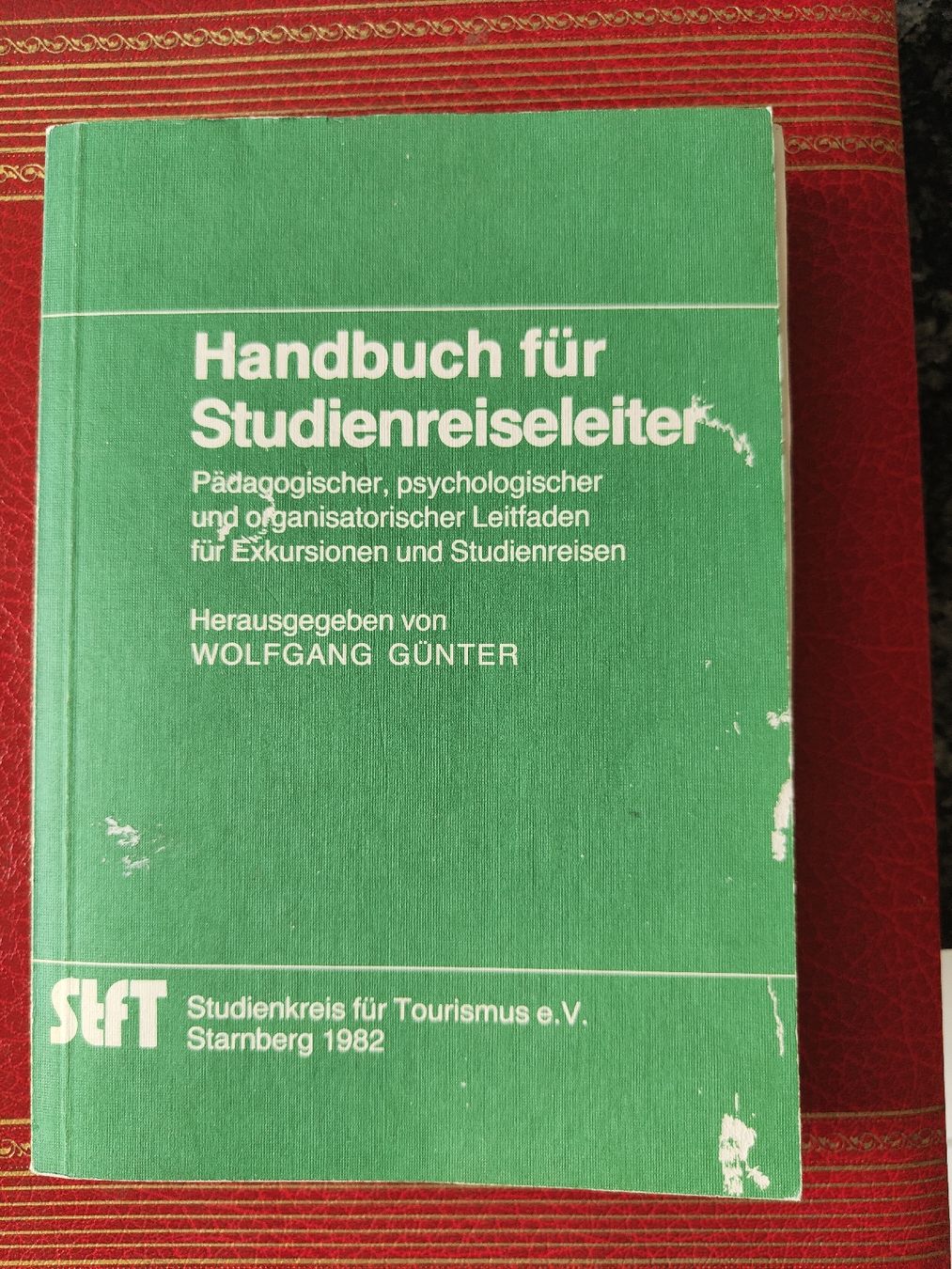 Bücher: Handbuch für Studienreiseleiter Pädagogischer Leiter 1982 – Gebraucht aus Gossau SG von mog_2q7f