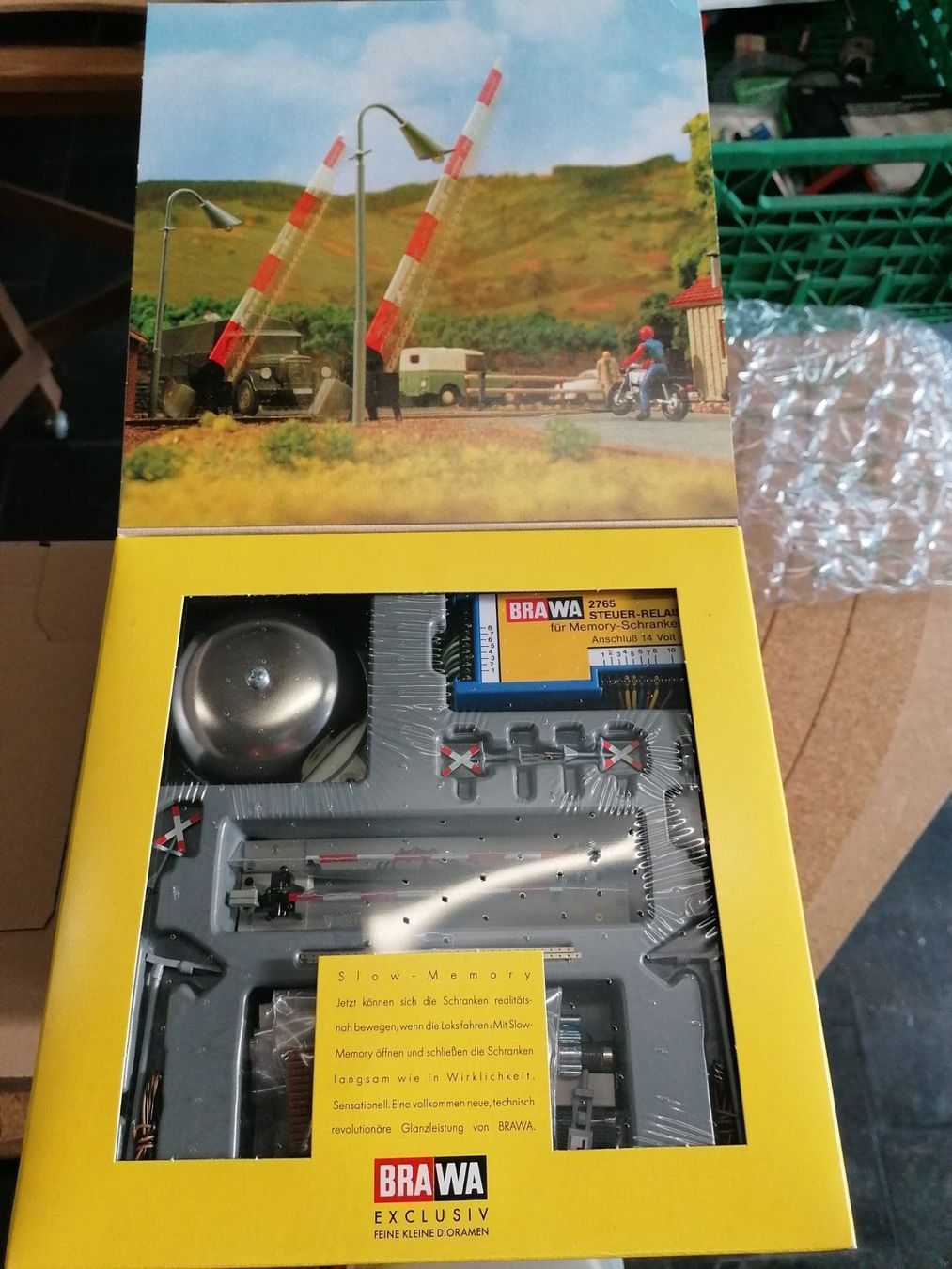 Brawa Modellini di ferrovie: Brawa Bahnübergang Elektrisch OVP – Nuovo e nell'imballaggio originale da Wangen SZ venduto da Dnepr2 1