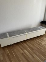 TV-Board weiss mit grauer Betonoptik Platte guter Zustand