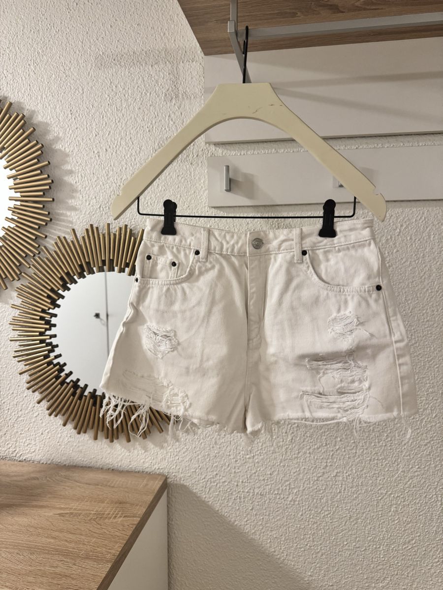 Topshop Jeans: Topshop Mom Shorts – Nuovo (secondo la descrizione) da Zürich venduto da mine.ege1