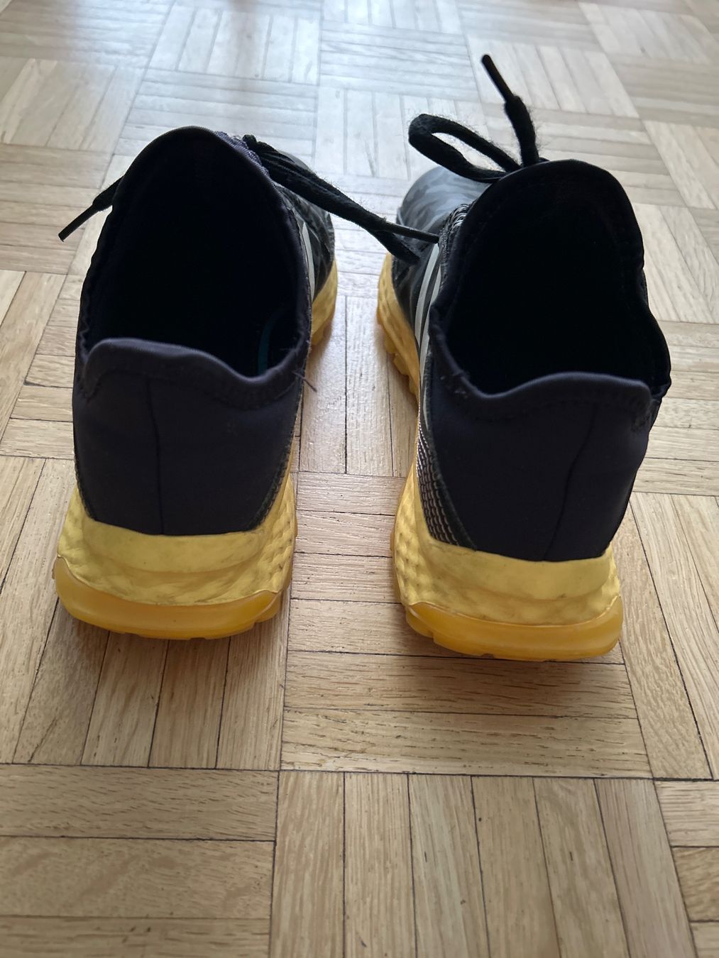 Adidas Scarpe da uomo: Feldhockey Schuhe Adidas – Usato da Puplinge venduto da papaya08 2