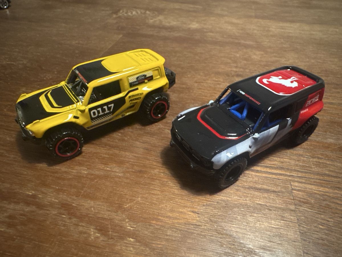 Hot Wheels Voitures modèles: Hot Wheels 2er Set Ford Bronco  – Neuf (Voir description) à Liebefeld par Tatts81