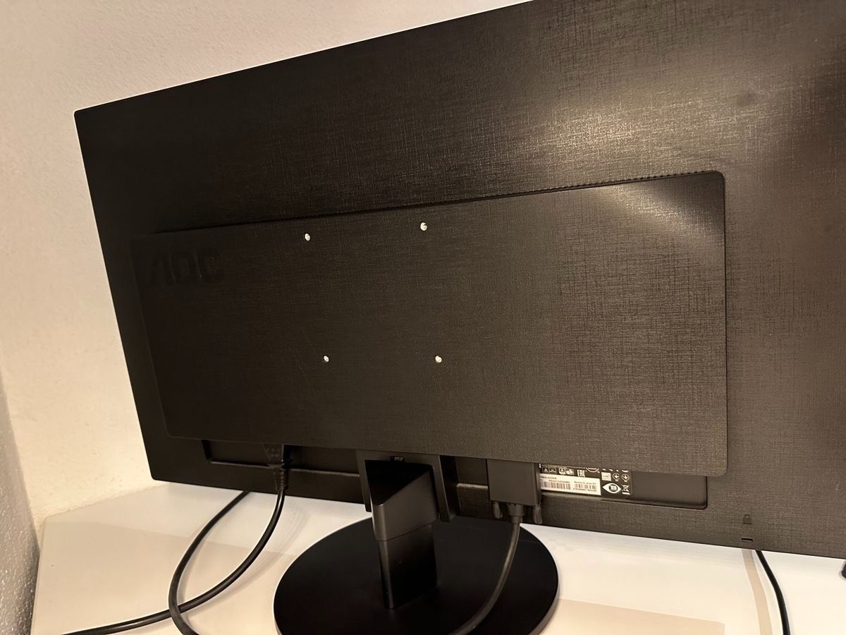 AOC Monitor: Monitor AOC 27 Zoll – Usato da Dintikon venduto da Ezri33 1