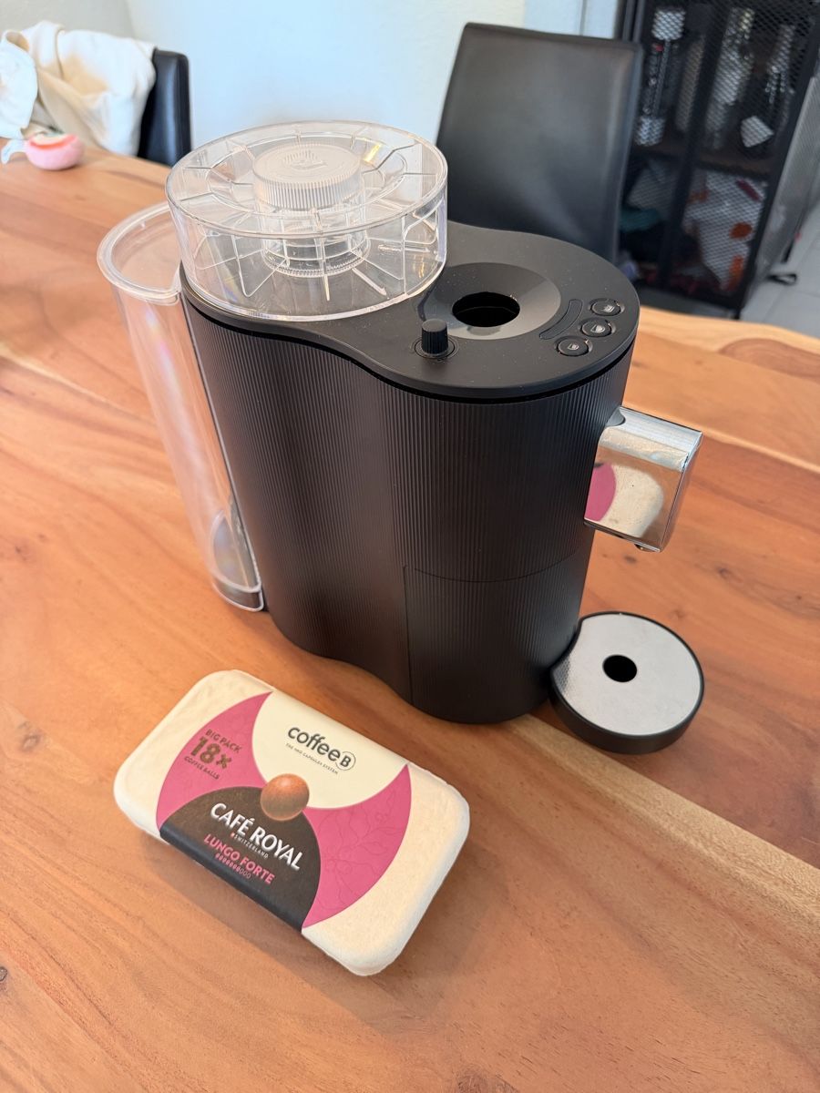 Coffee B Macchine per caffè & Macchine per espresso: CoffeeB Globe Coffee Machine with Cafe Royal Pods – Nuovo (secondo la descrizione) da Zürich venduto da LeanderP 2