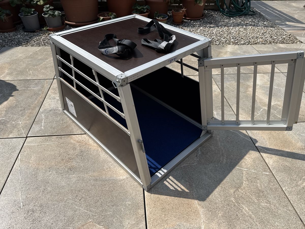 4pets Gabbie, trasporto & Sicurezza: Hundebox 4pets – Usato da Stäfa venduto da bogoy