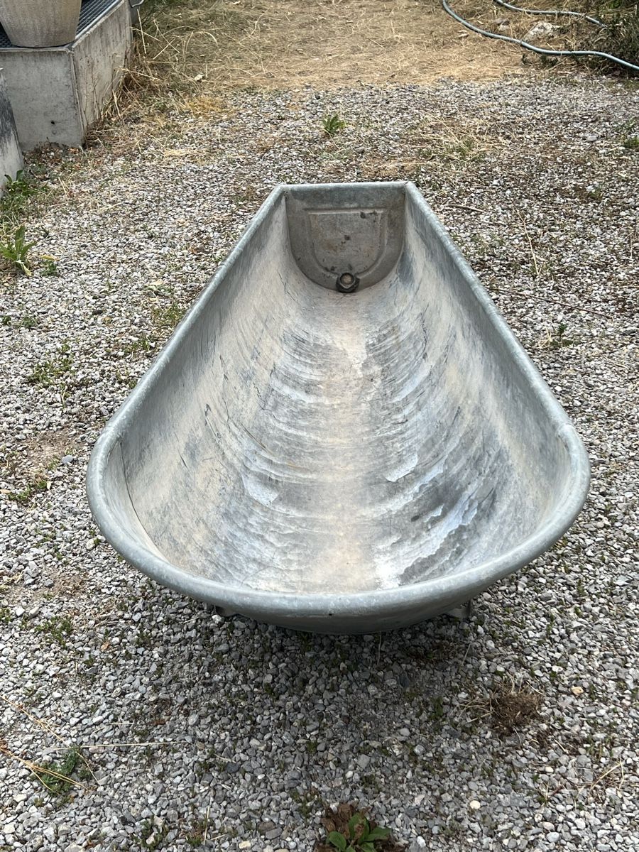 Badewannen: Antike grosse, verzinkte Badewanne dicht – Gebraucht aus Wabern von La-Vitrine 5